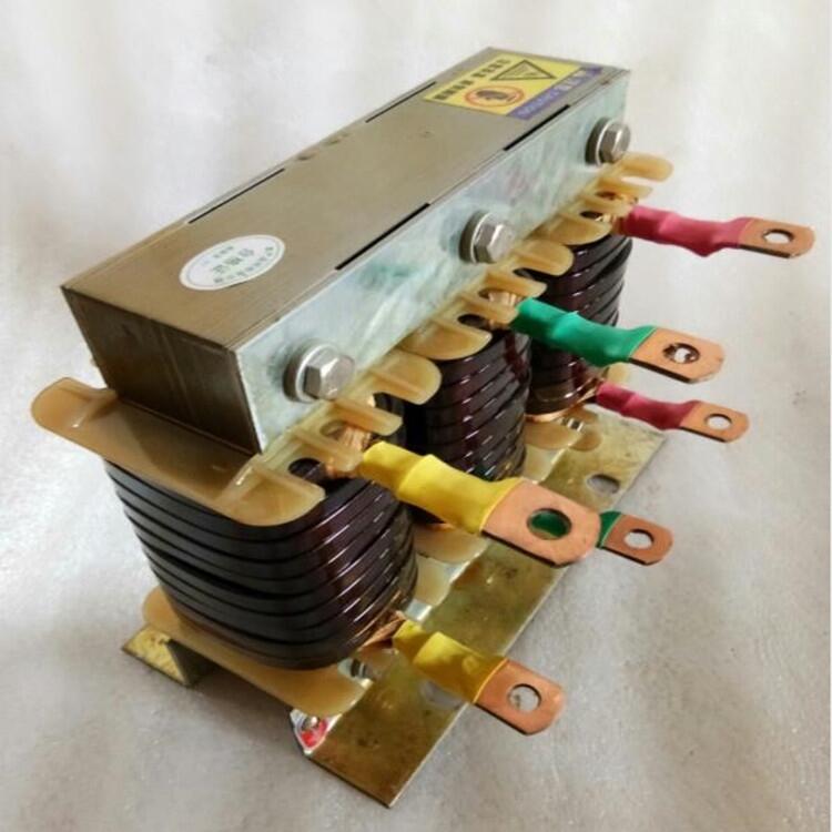 山東德慶SFL-0120正弦波電抗器具有體積小重量輕外觀美等優(yōu)點
